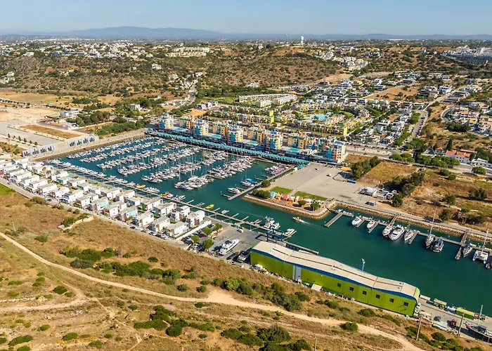 Baleeira Sea View Apartamento *