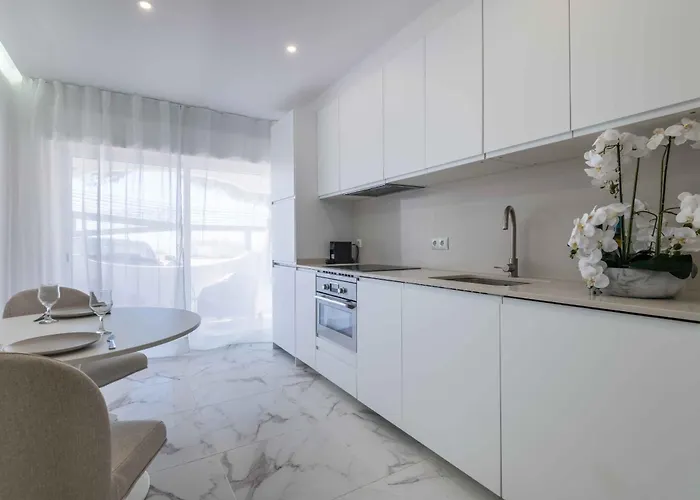 Apartamento Baleeira Sea View *