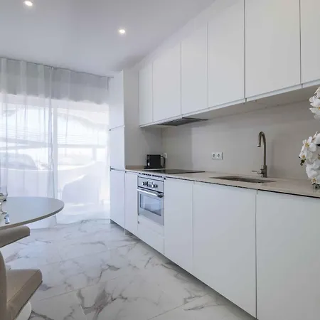 Apartamento Baleeira Sea View *